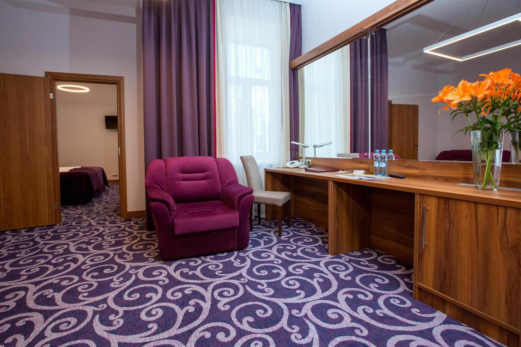 Best Western Plus Centre Hotel Санкт Петербург Екстериор снимка